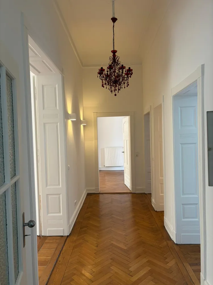 3 Zimmer Wohnung mit 126 m² in Wiesbaden – Bild 2