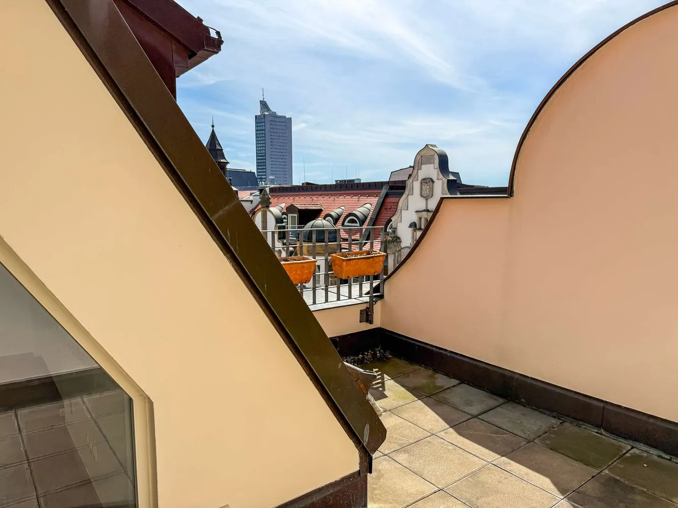 3 Zimmer Wohnung mit 156 m² in Leipzig – Bild 3