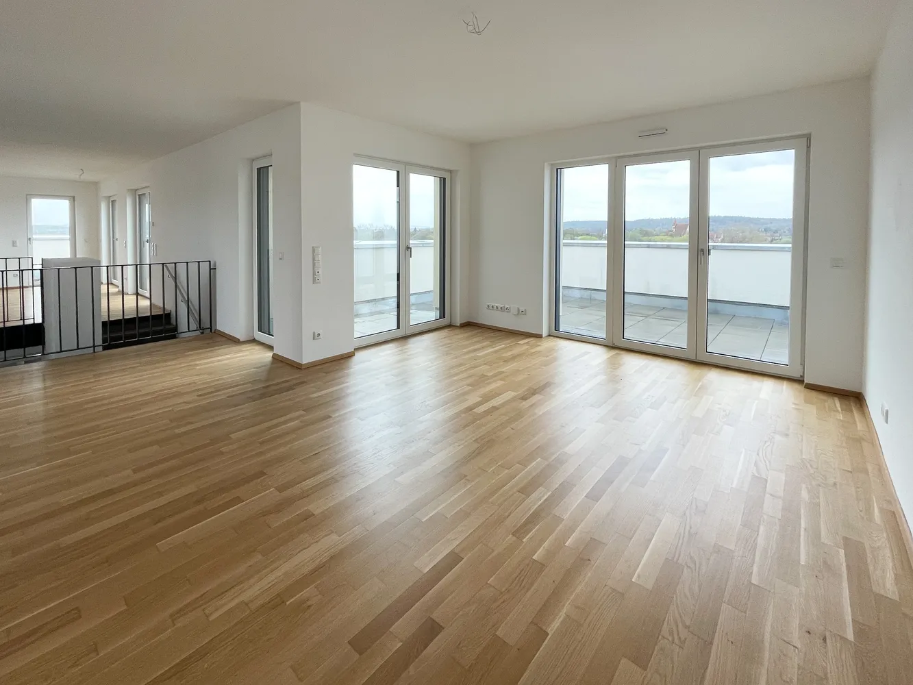 5 Zimmer Wohnung mit 150 m² in Nürnberg – Bild 1