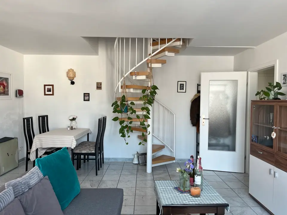 4 Zimmer Wohnung mit 20 m² in Regensburg – Bild 1