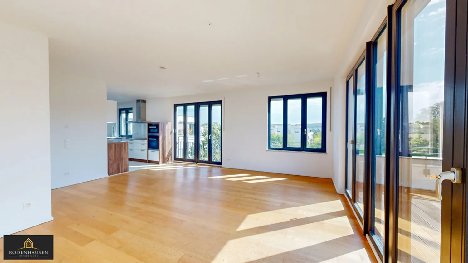 3 Zimmer Wohnung mit 102 m² in München – Bild 2