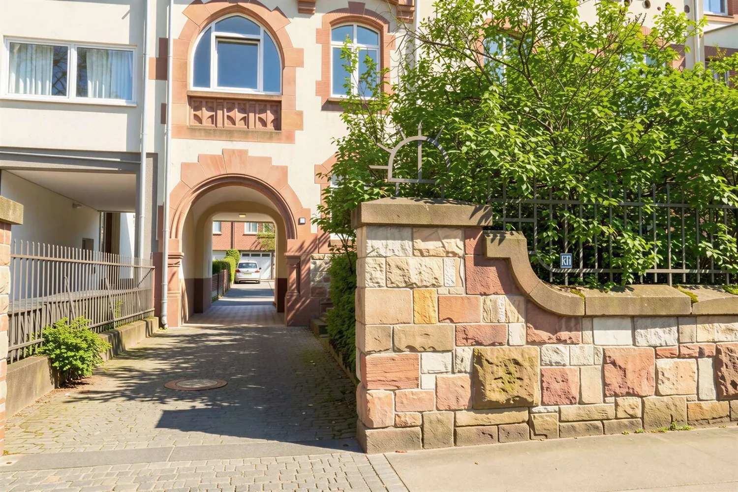 5 Zimmer Wohnung mit 107 m² in Darmstadt – Bild 2