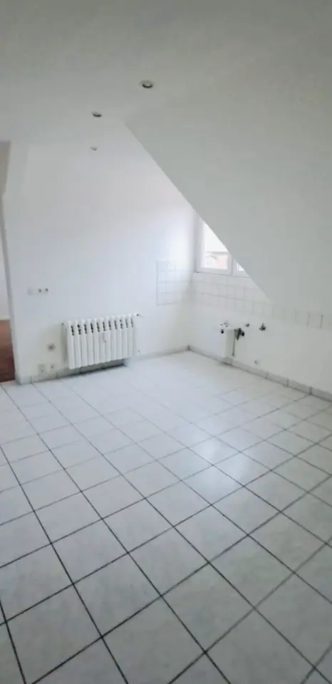 6 Zimmer Wohnung mit 120 m² in Suhl – Bild 9
