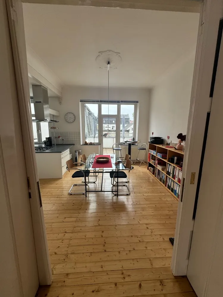 4 Zimmer Wohnung mit 140 m² in Krefeld – Bild 6