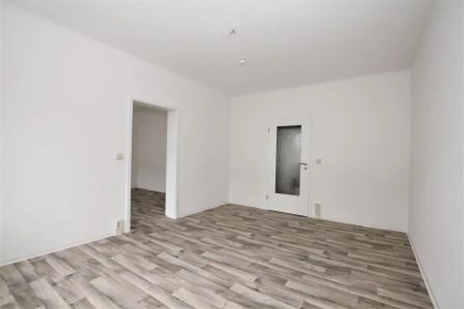 2 Zimmer Wohnung mit 44 m² in Suhl – Bild 4