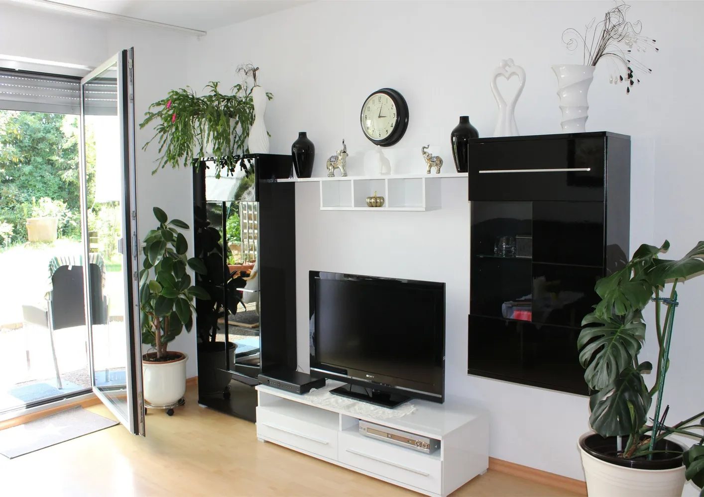 2 Zimmer Wohnung mit 71 m² in Homburg – Bild 1