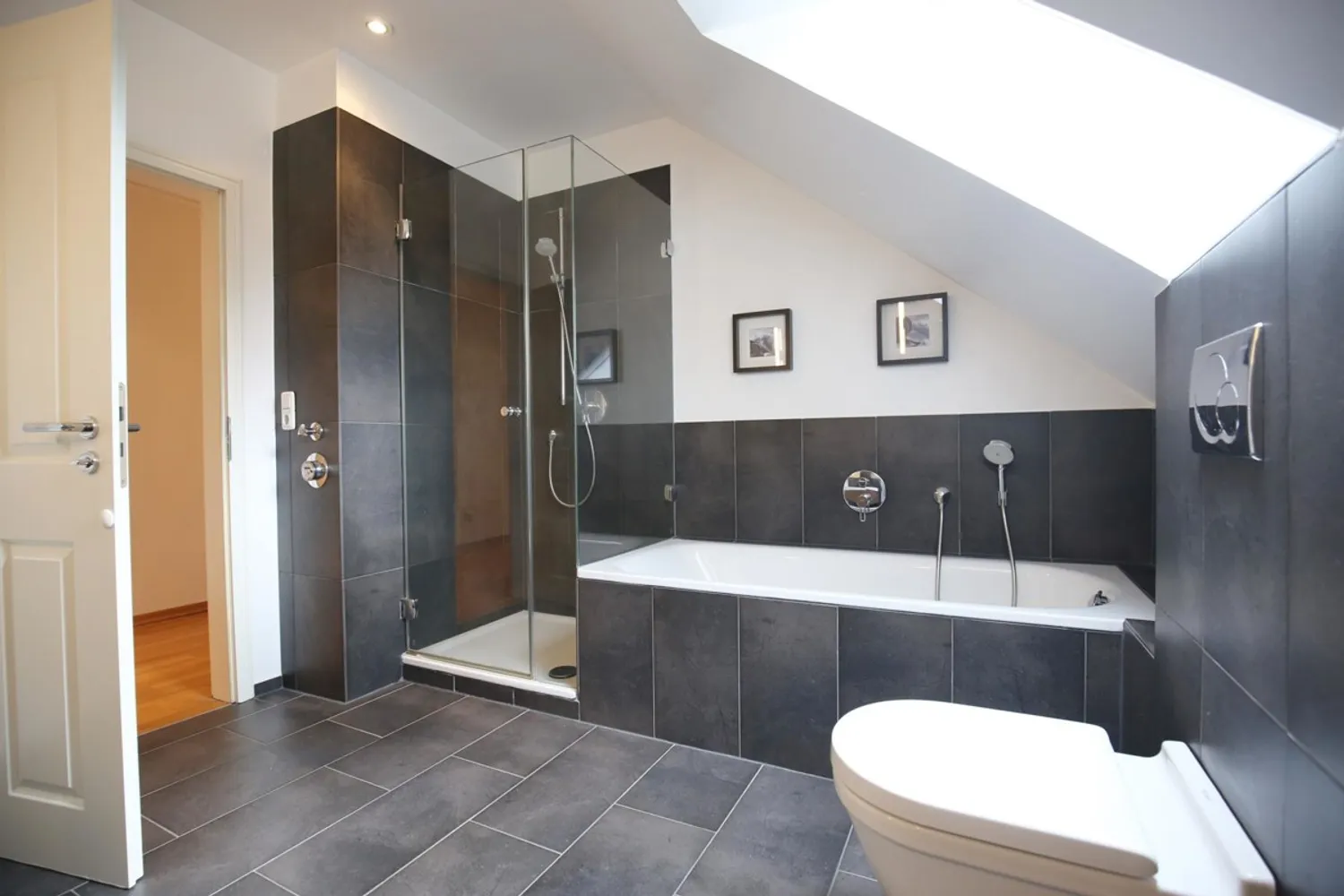2 room apartment with 80 m² in Hamburg – Photo 1