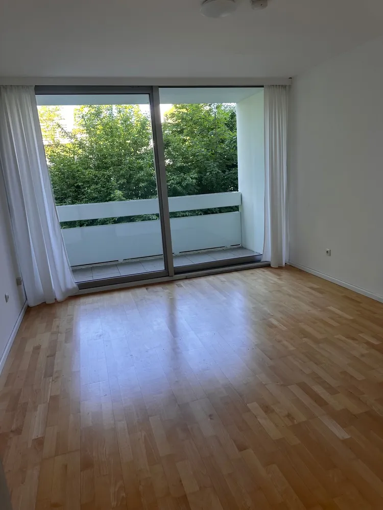 3 room apartment with 98 m² in Munich – Photo 3