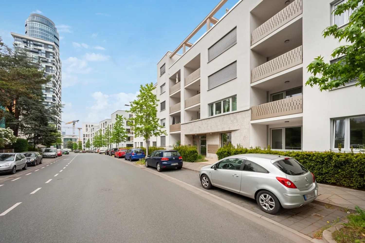 3 Zimmer Wohnung mit 98 m² in Frankfurt am Main – Bild 1