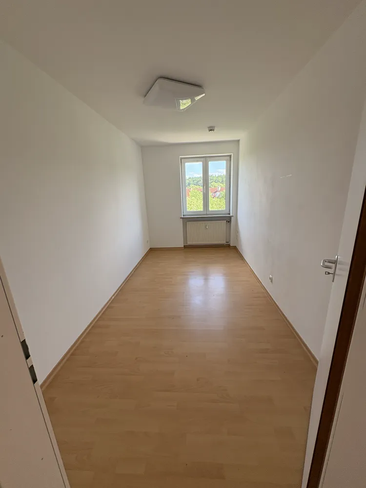 4 Zimmer Wohnung mit 122 m² in Regensburg – Bild 8