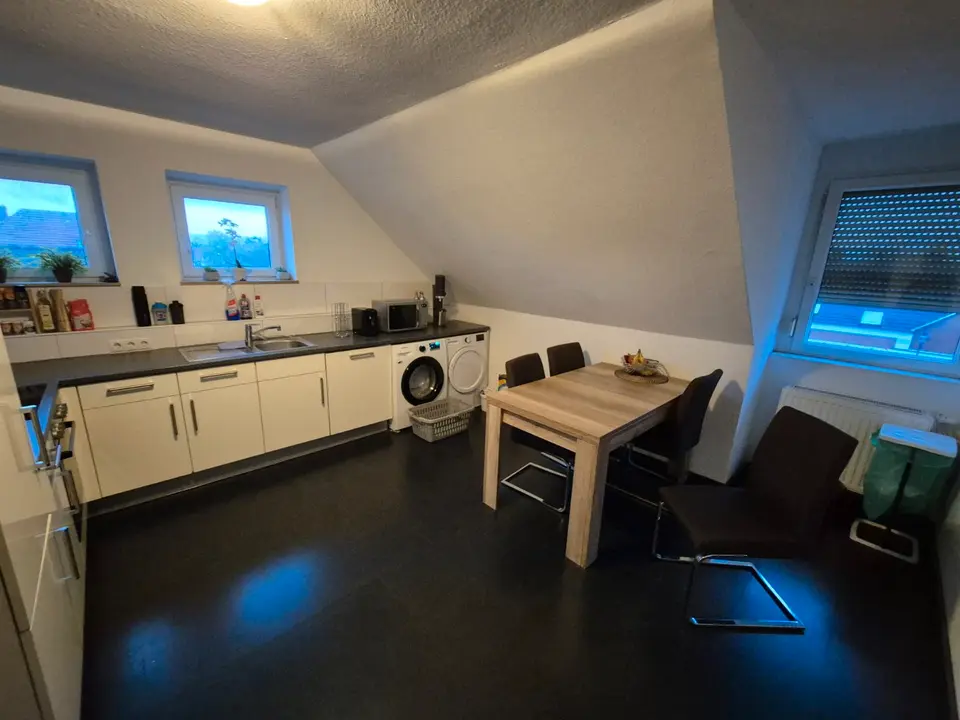 5 Zimmer Wohnung mit 140 m² in Papenburg – Bild 2
