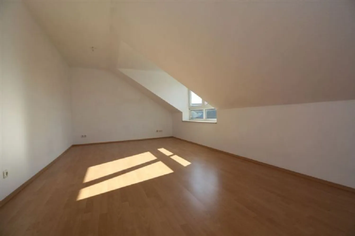 2 Zimmer Wohnung mit 50 m² in Plauen – Bild 6