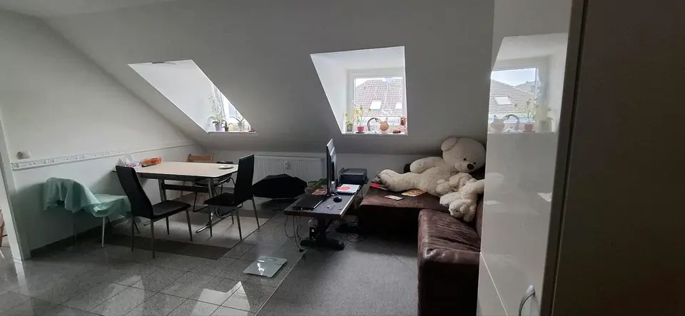 3 Zimmer Wohnung mit 74 m² in Krefeld – Bild 2
