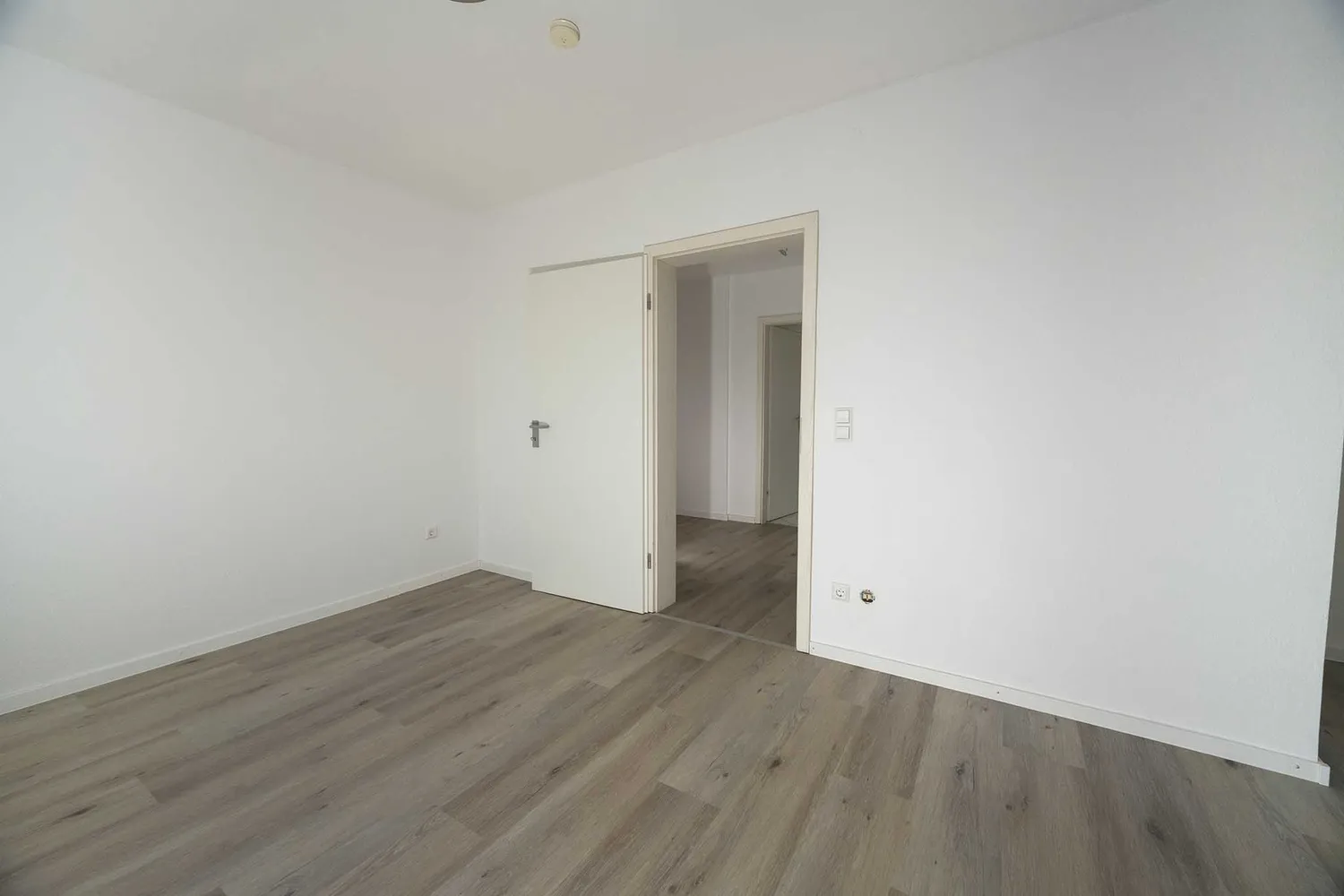 2 Zimmer Wohnung mit 75 m² in Wolfsburg – Bild 3