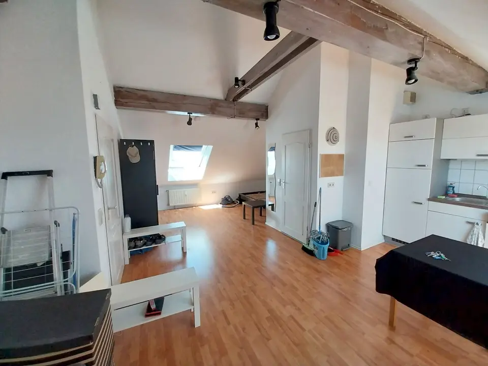Studio mit 40 m² in Saarbrücken – Bild 1