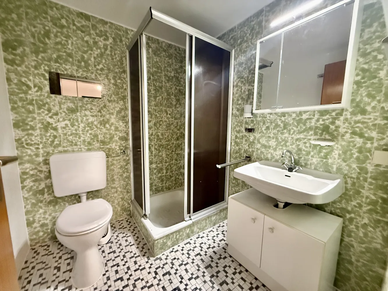 5 Zimmer Wohnung mit 156 m² in Homburg – Bild 2