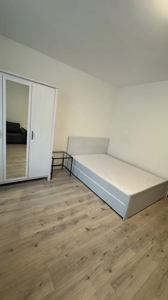 1 room apartment with 30 m² in Düsseldorf – Photo 10