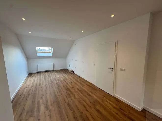 5 Zimmer Wohnung mit 113 m² in Düsseldorf – Bild 5