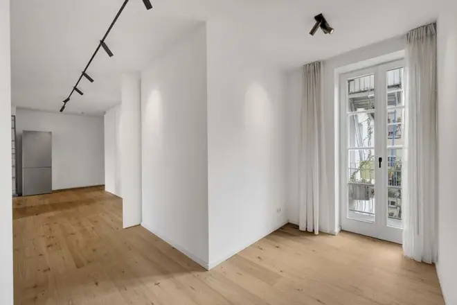 3 Zimmer Wohnung mit 101 m² in München – Bild 8