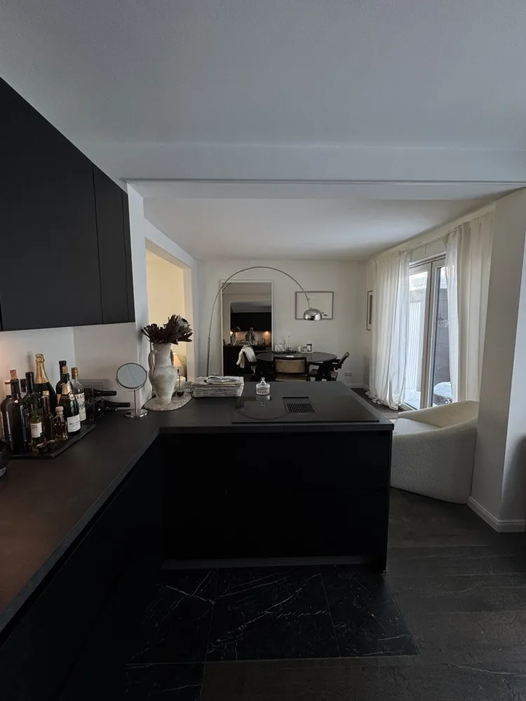 2 Zimmer Wohnung mit 90 m² in Hamburg – Bild 2