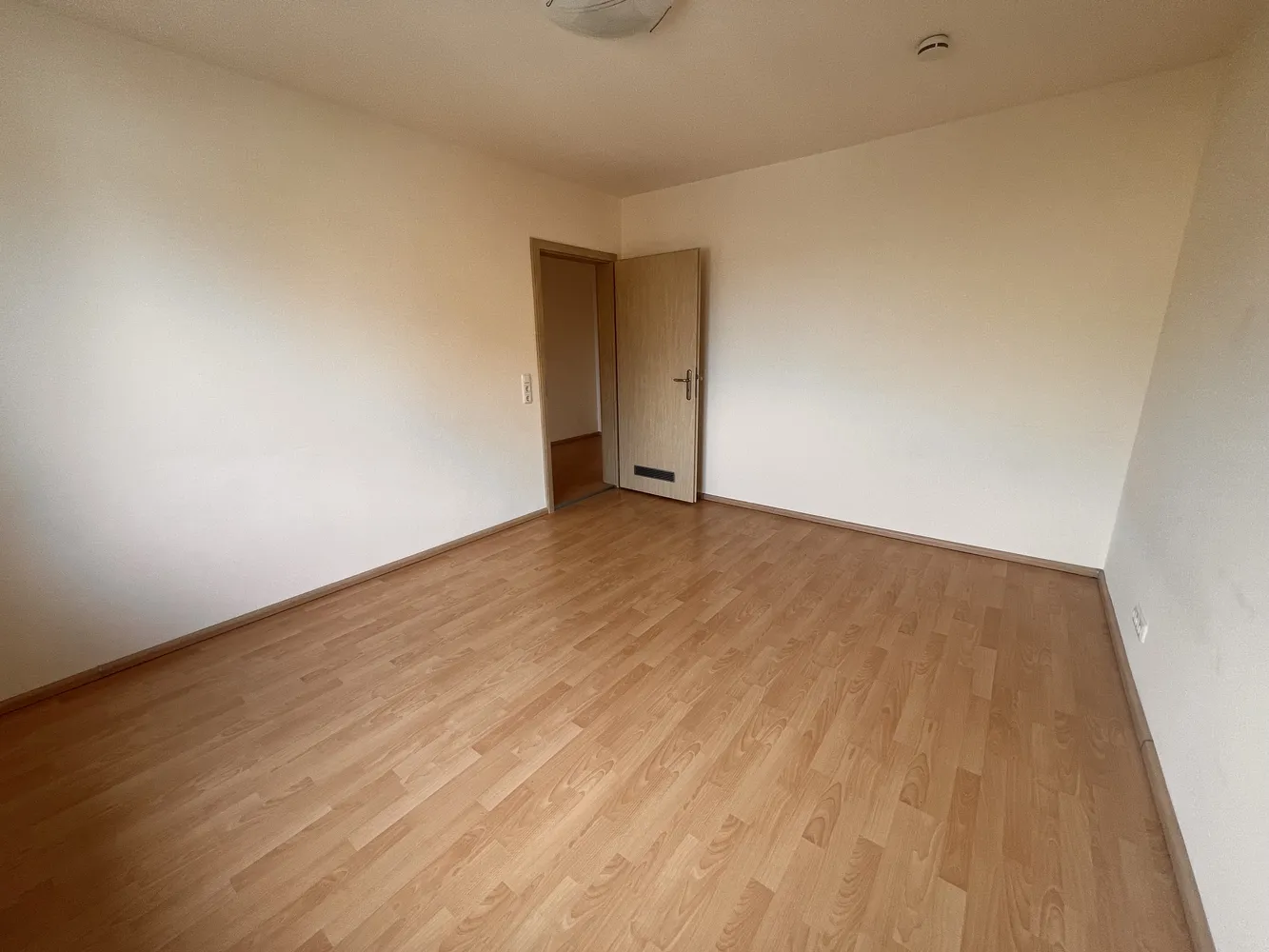 3 room apartment with 60 m² in Augsburg – Photo 9