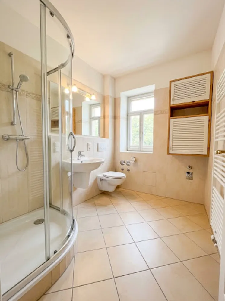 6 Zimmer Wohnung mit 204 m² in Dresden – Bild 3