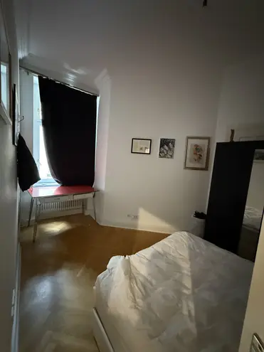 6 Zimmer Wohnung mit 158 m² in Berlin – Bild 3