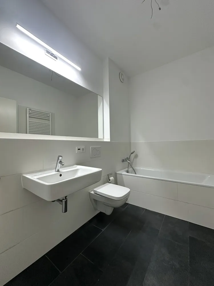 2 Zimmer Wohnung mit 81 m² in Berlin – Bild 6