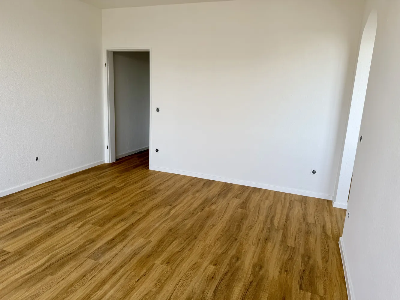 2 room apartment with 40 m² in Hanover – Photo 2