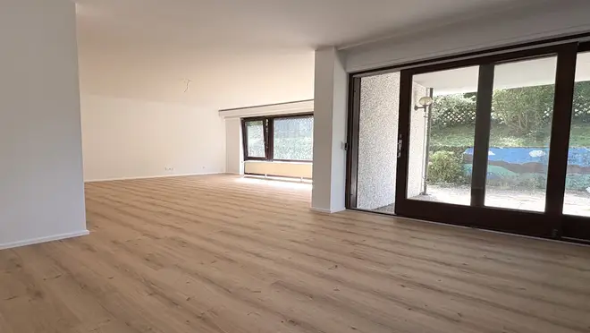 5 Zimmer Wohnung mit 120 m² in Stuttgart – Bild 1