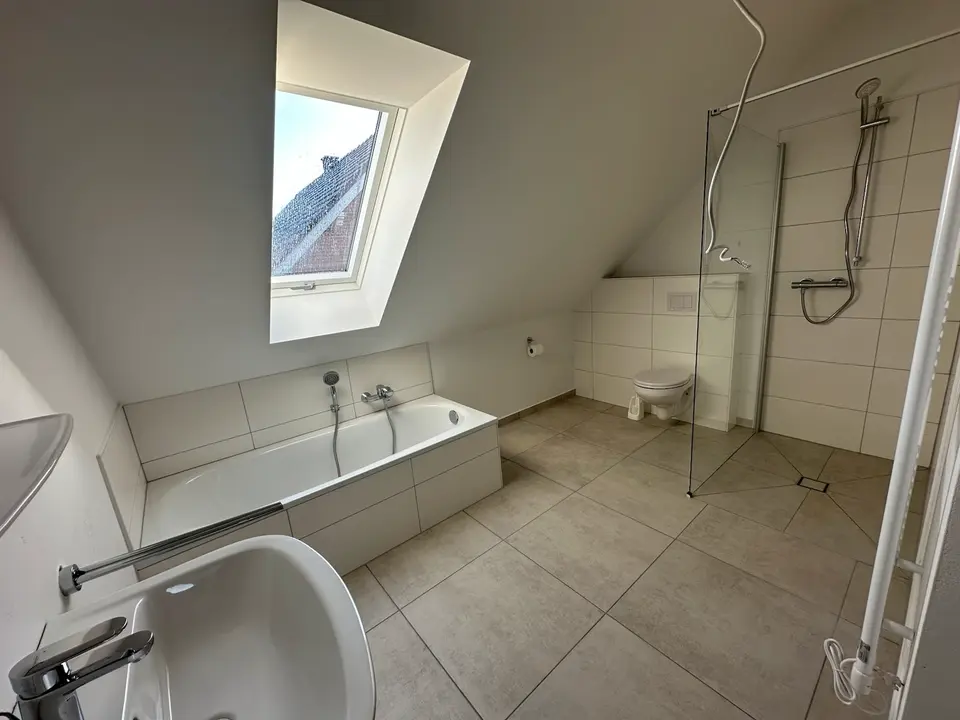 4 Zimmer Wohnung mit 107 m² in Papenburg – Bild 9