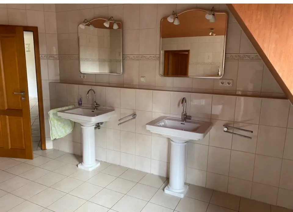 4 Zimmer Wohnung mit 160 m² in Leer – Bild 8