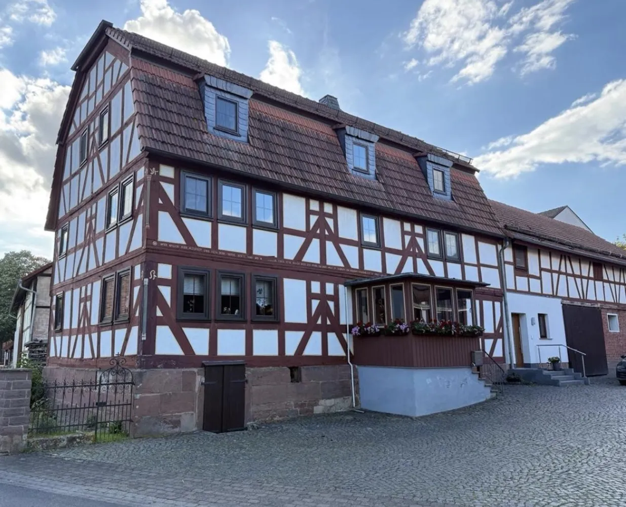 7 Zimmer Wohnung mit 178 m² in Fulda – Bild 3