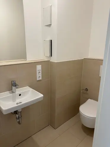 2 Zimmer Wohnung mit 56 m² in Berlin – Bild 7