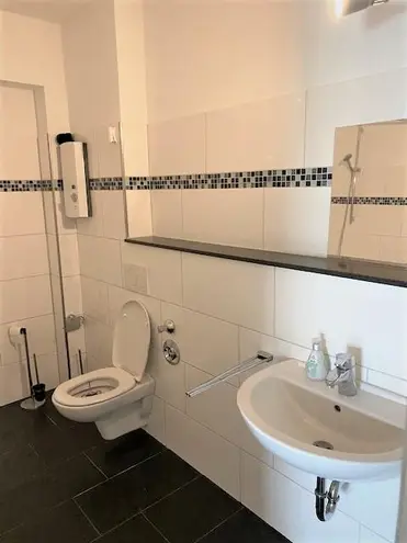 2 Zimmer Wohnung mit 98 m² in Duisburg – Bild 7