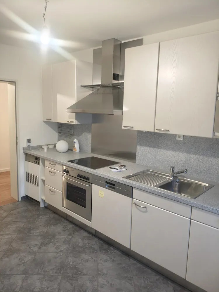 3 Zimmer Wohnung mit 95 m² in Aachen – Bild 2