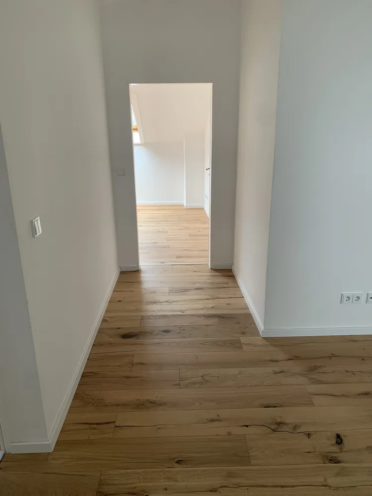 4 Zimmer Wohnung mit 93 m² in Frankfurt am Main – Bild 4