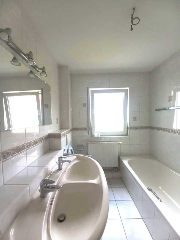 3 Zimmer Wohnung mit 80 m² in Saarbrücken – Bild 4
