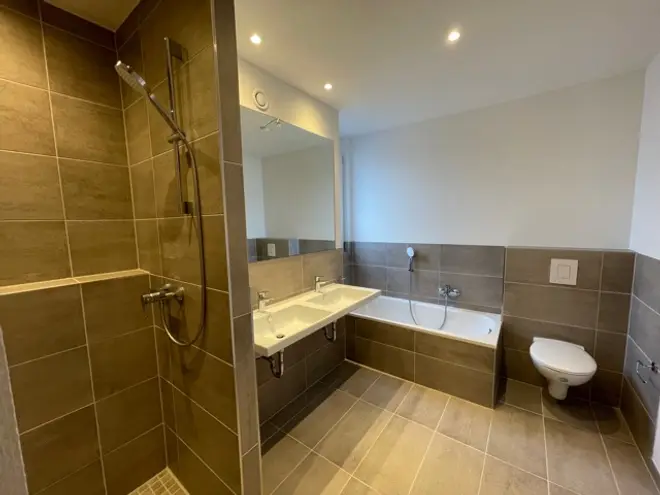 5 Zimmer Haus mit 140 m² in Wiesbaden – Bild 7