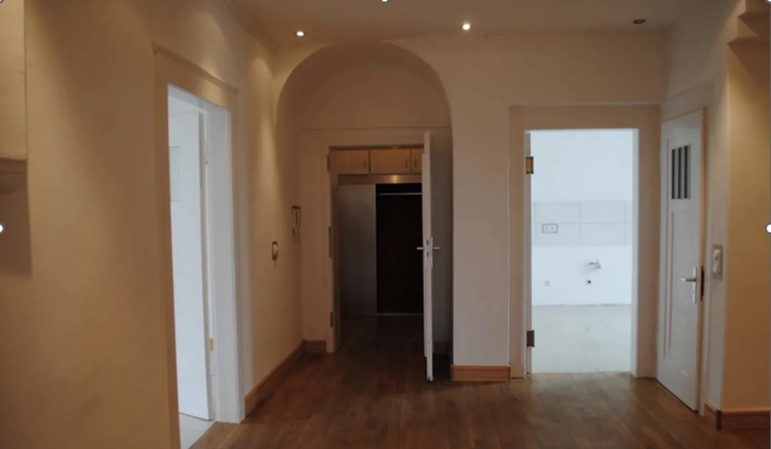 5 Zimmer Wohnung mit 145 m² in Essen – Bild 4