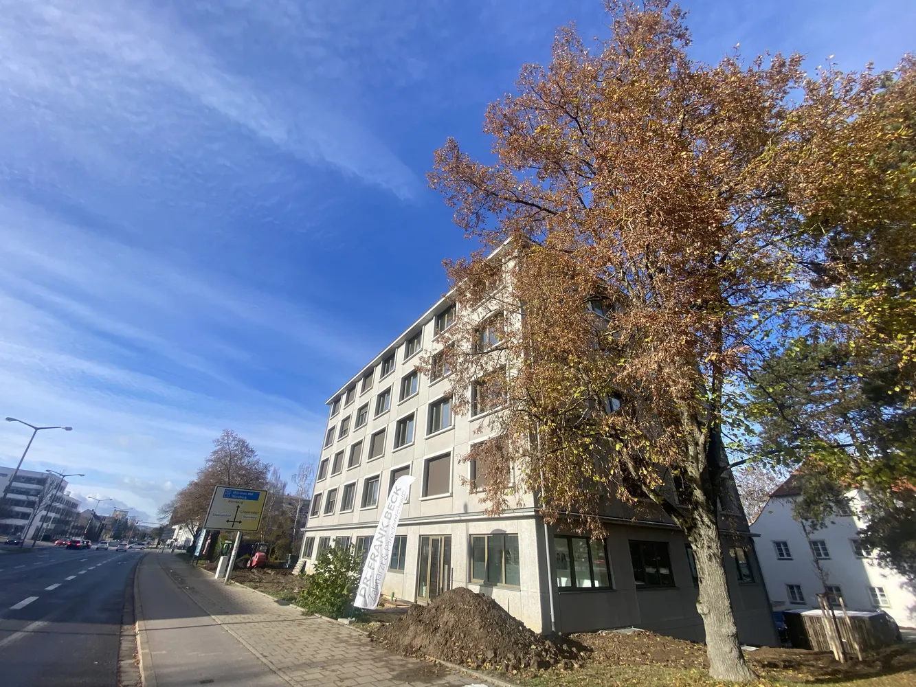 2 Zimmer Wohnung mit 77 m² in Regensburg – Bild 1