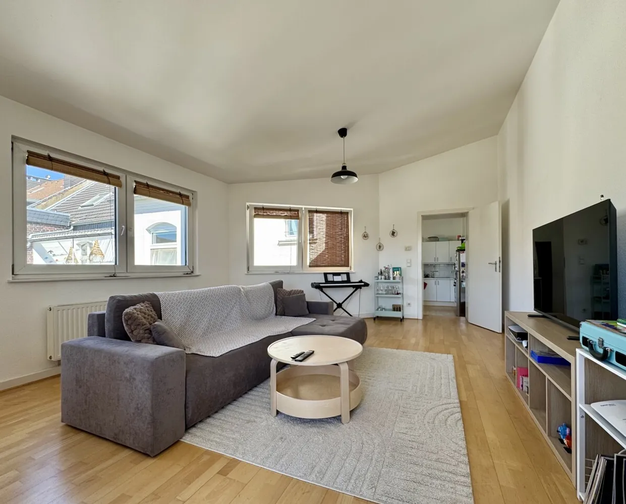 2 room apartment with 79 m² in Düsseldorf – Photo 2
