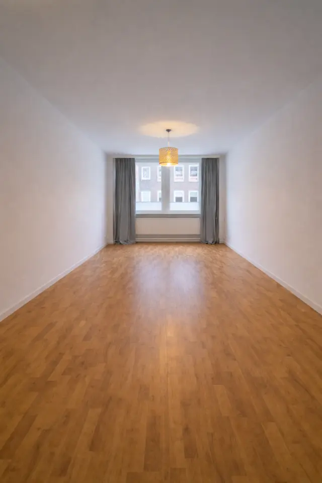 2 Zimmer Wohnung mit 75 m² in Lübeck – Bild 2