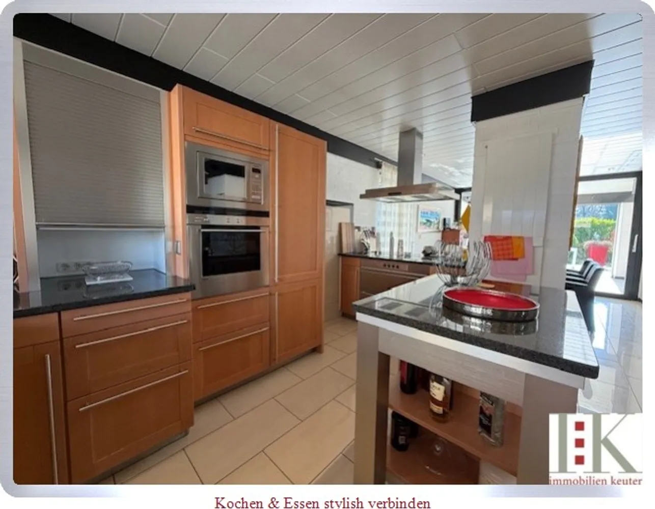 8 room house with 220 m² in Kaarst – Photo 11
