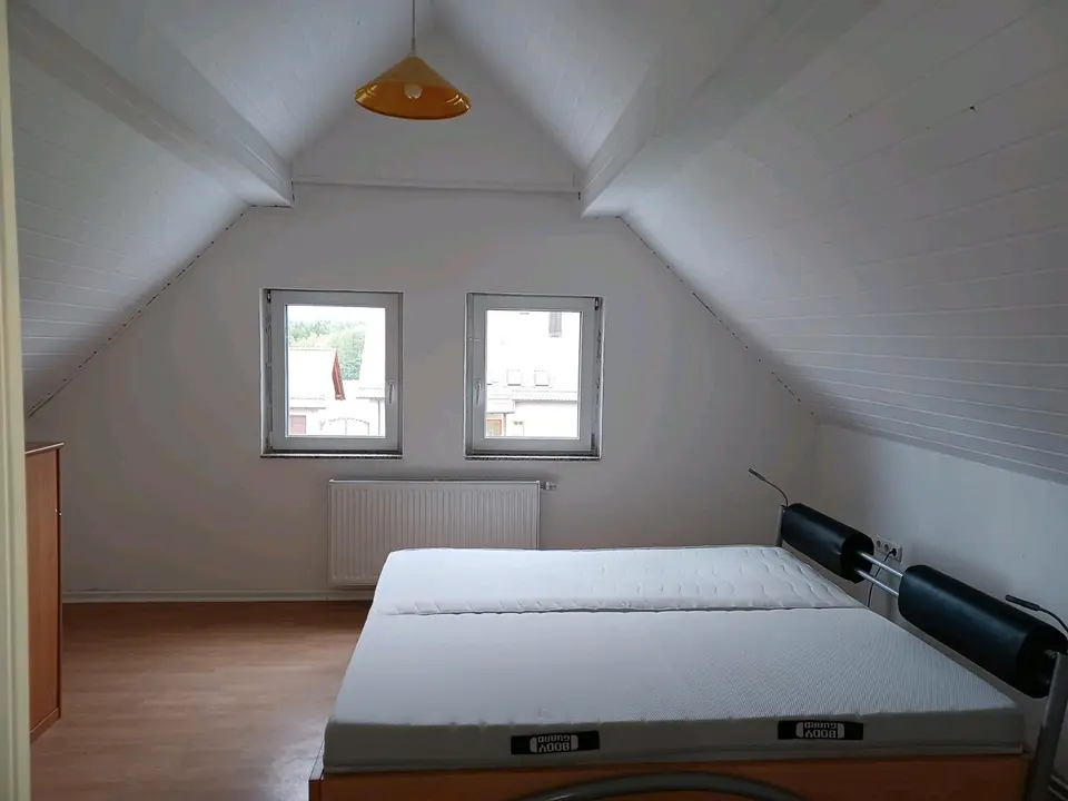4 Zimmer Haus mit 105 m² in Amberg – Bild 1