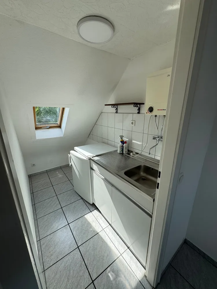 1 Zimmer Wohnung mit 31 m² in Köln – Bild 3