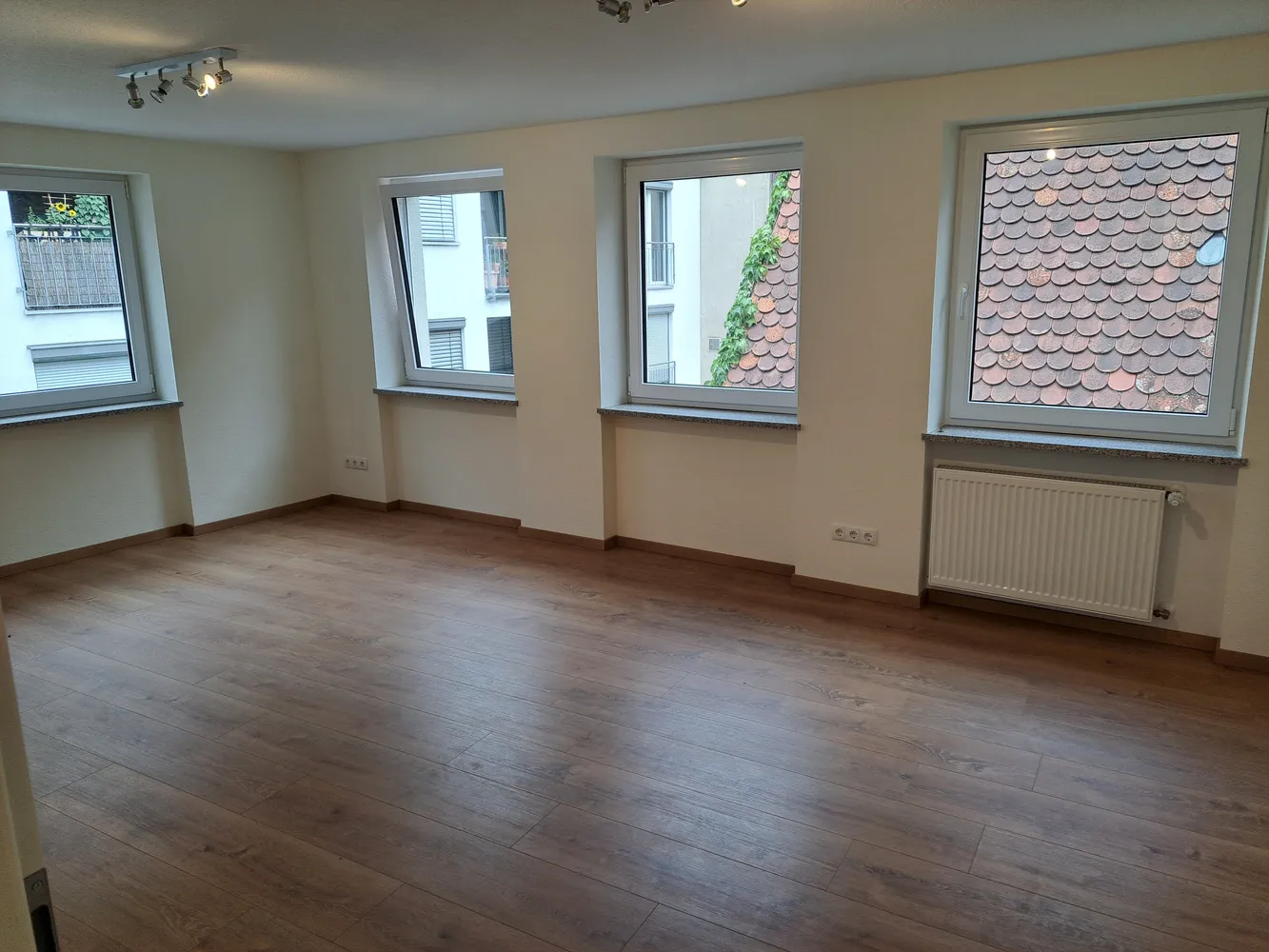 4 room apartment with 96 m² in Würzburg – Photo 1