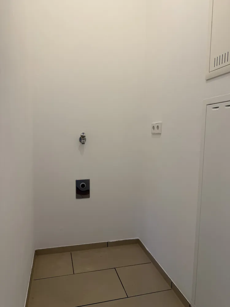 4 Zimmer Wohnung mit 120 m² in Frankfurt am Main – Bild 3