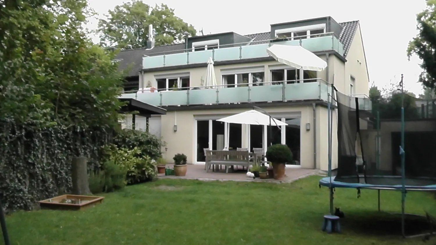 4 Zimmer Wohnung mit 160 m² in Mönchengladbach – Bild 1
