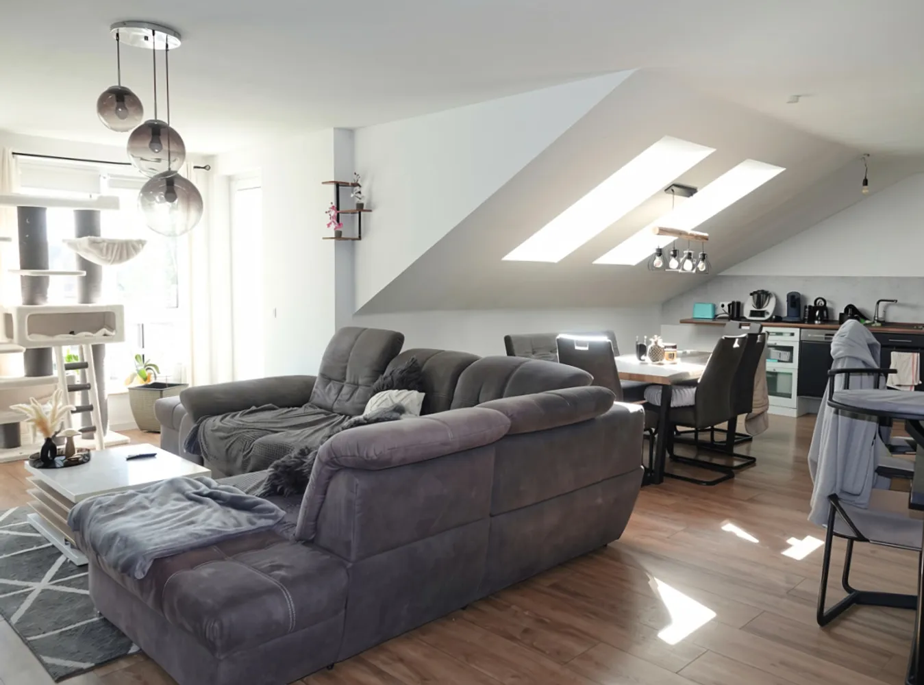 2 Zimmer Wohnung mit 86 m² in Krefeld – Bild 9
